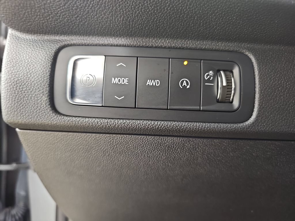 Certified 2024 Chevrolet Traverse LT AWD/4WD image 33