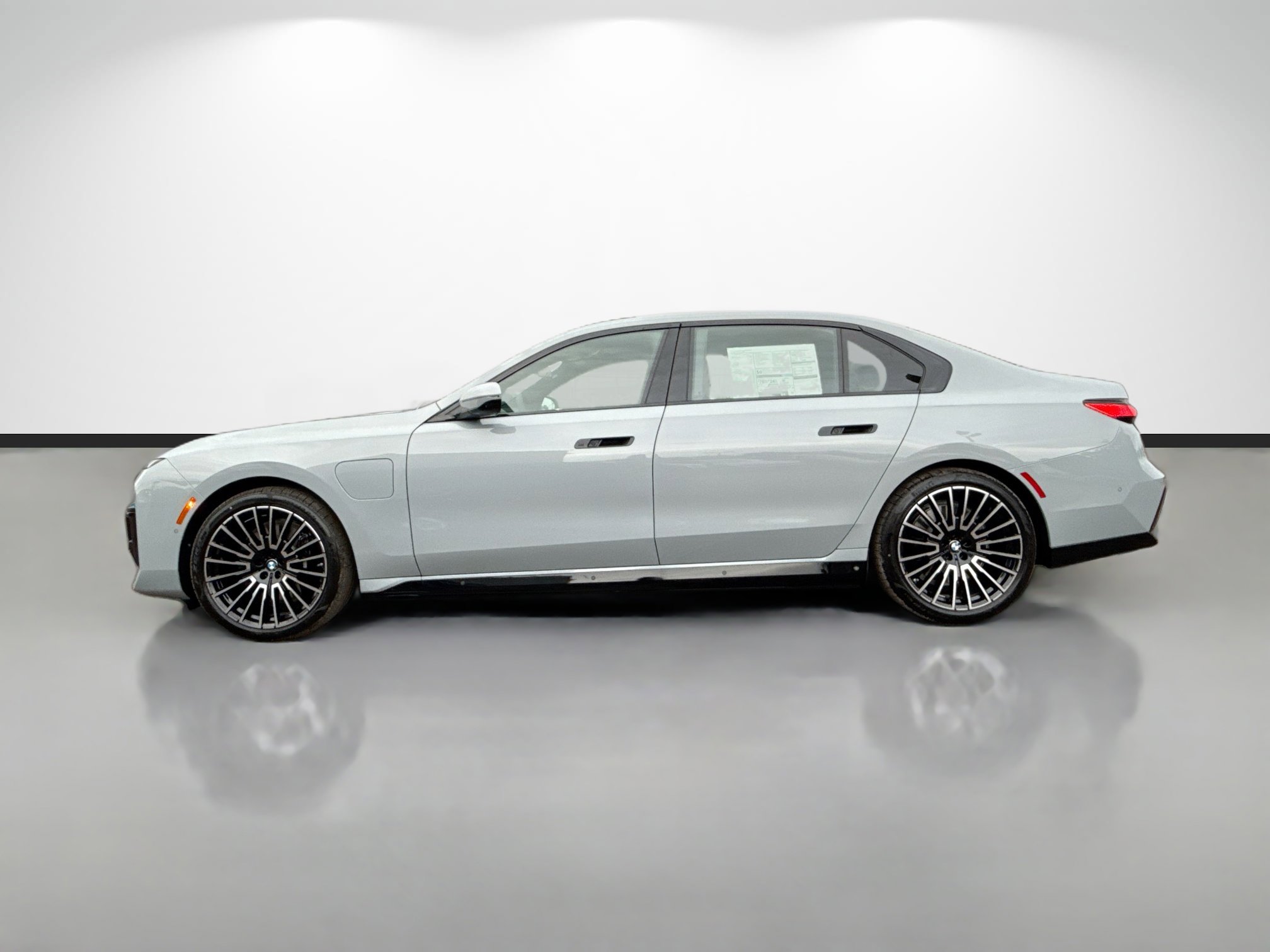 New 2026 BMW 750e xDrive w/ Executive Package AWD/4WD image 6