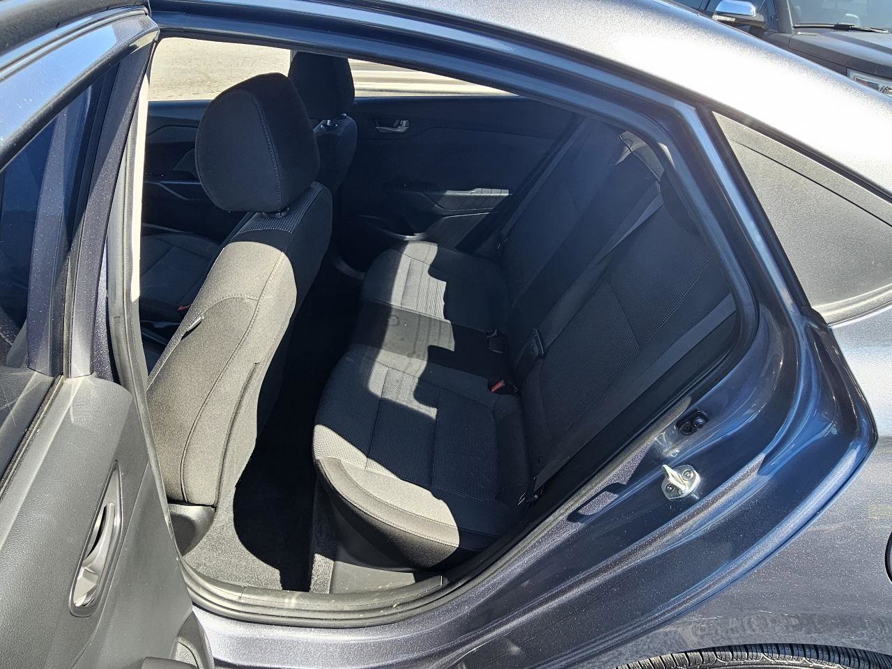 Used 2019 Hyundai Accent SE FWD image 11
