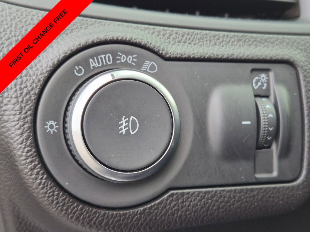 Used 2020 Buick Envision Essence w/ Experience Buick Package image 37