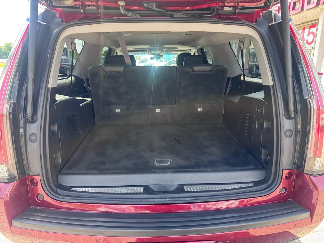 Used 2017 Cadillac Escalade ESV Luxury AWD/4WD image 42