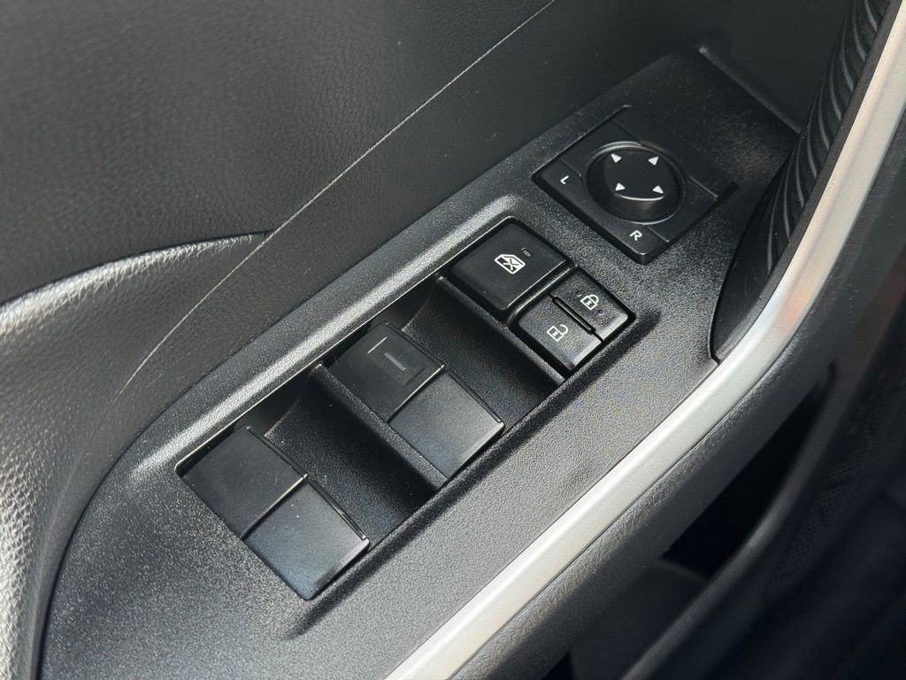 Certified 2025 Toyota RAV4 LE image 28