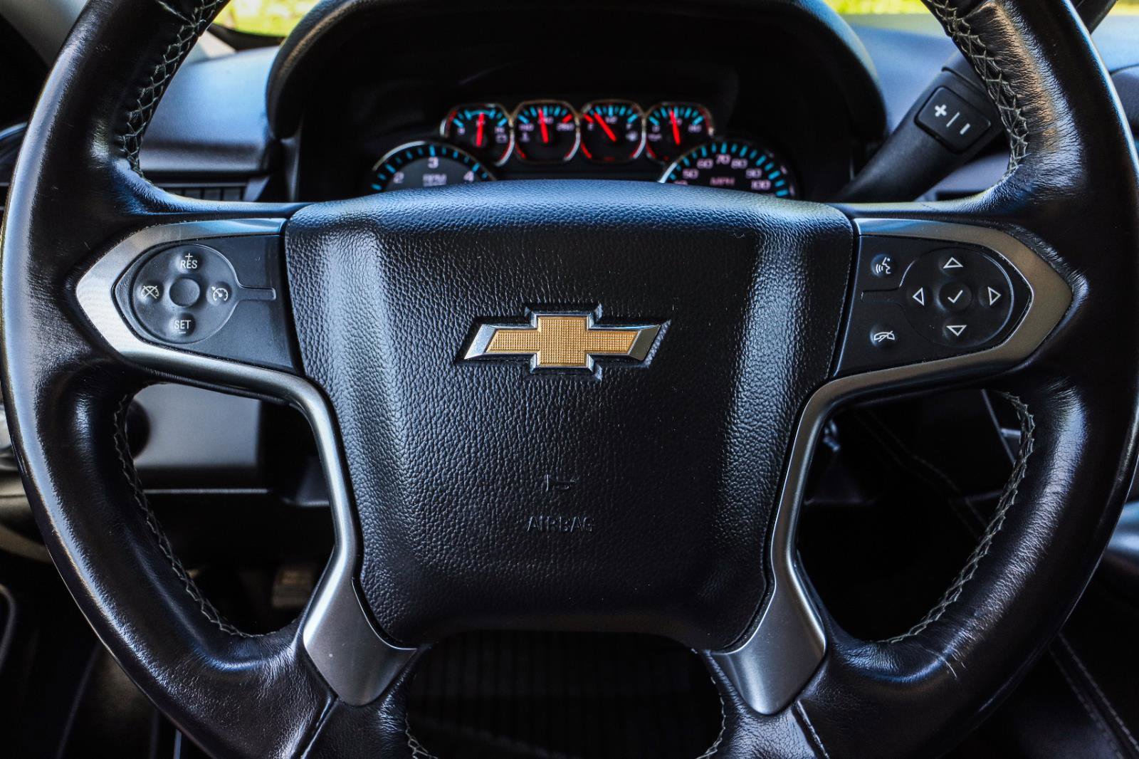 Used 2019 Chevrolet Tahoe LS AWD/4WD image 14