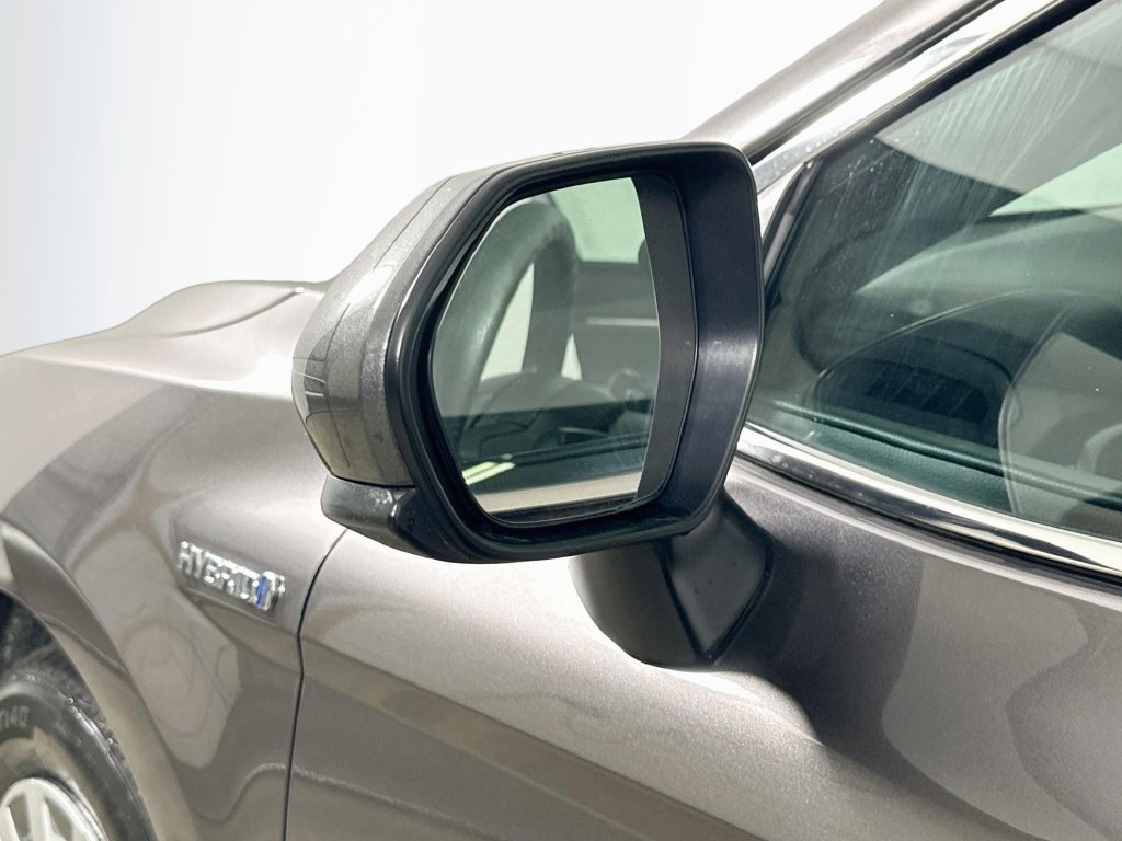 Used 2021 Toyota Camry LE FWD image 37