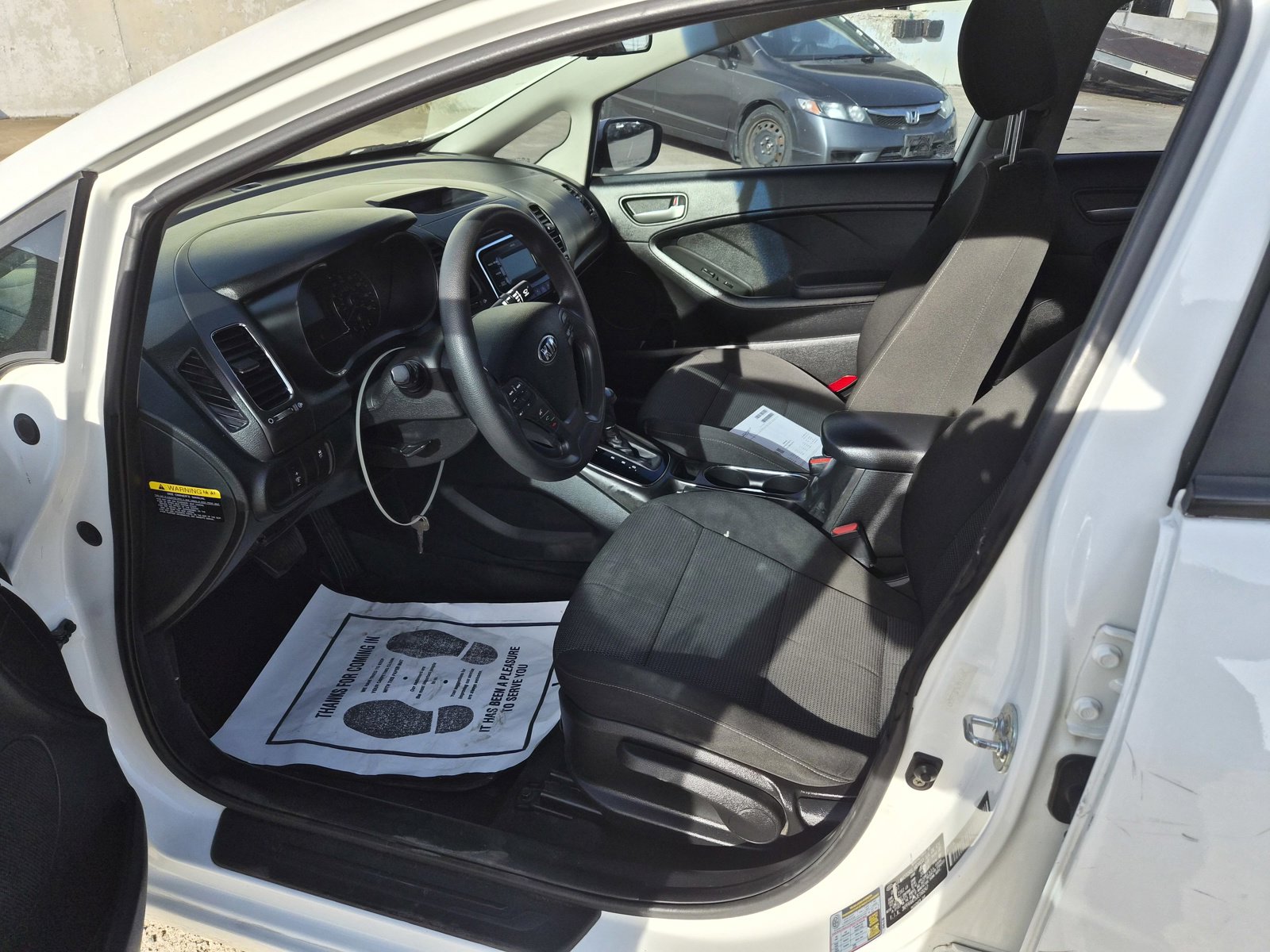 Used 2018 Kia Forte LX image 8