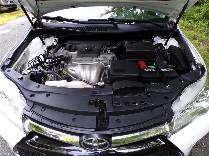 Used 2017 Toyota Camry SE FWD image 38