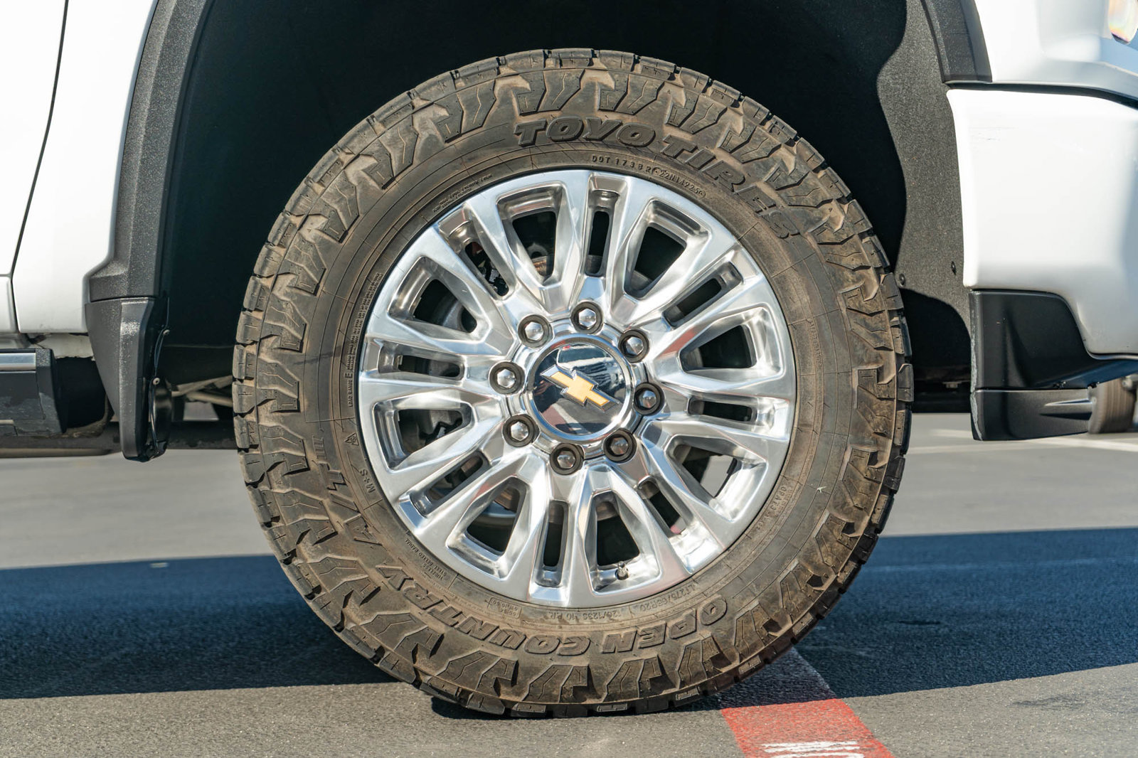 Used 2022 Chevrolet Silverado 3500 High Country w/ Z71 Off-Road Package AWD/4WD image 5