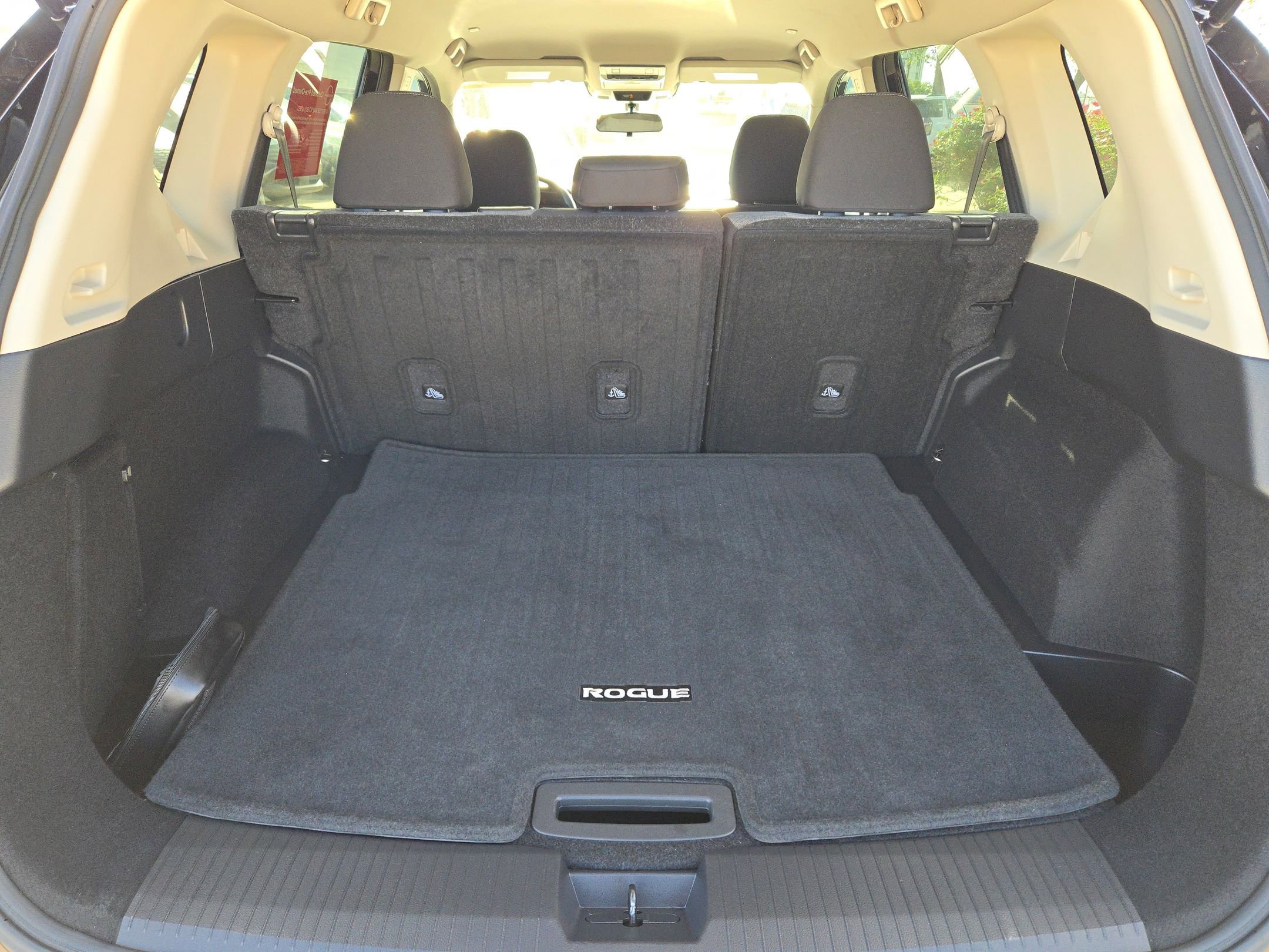 Certified 2023 Nissan Rogue SV image 23