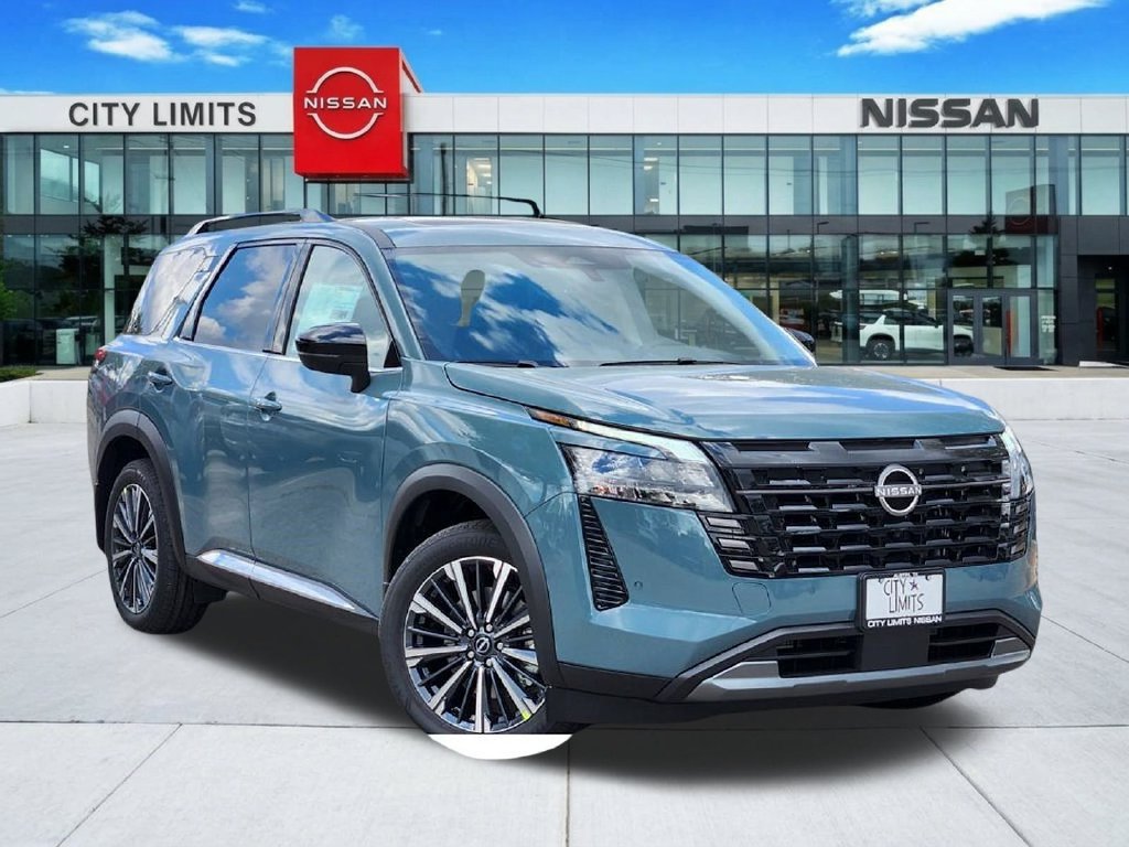 New 2026 Nissan Pathfinder Platinum w/ Accent Package FWD image 1