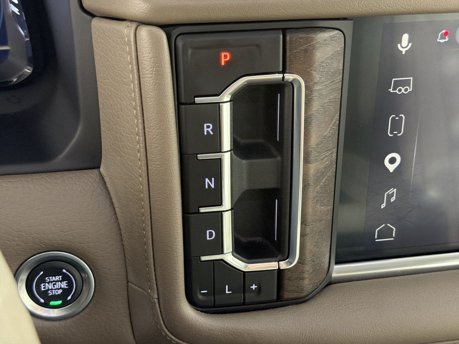 Used 2024 GMC Yukon Denali AWD/4WD image 22