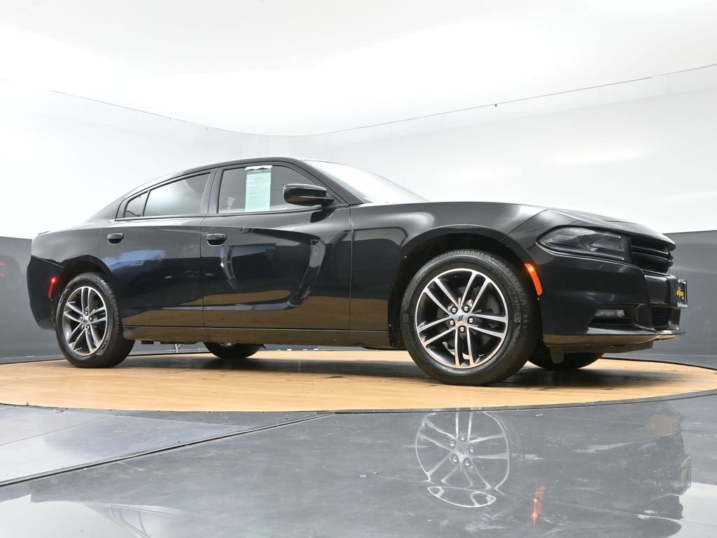 Used 2019 Dodge Charger SXT AWD/4WD image 10