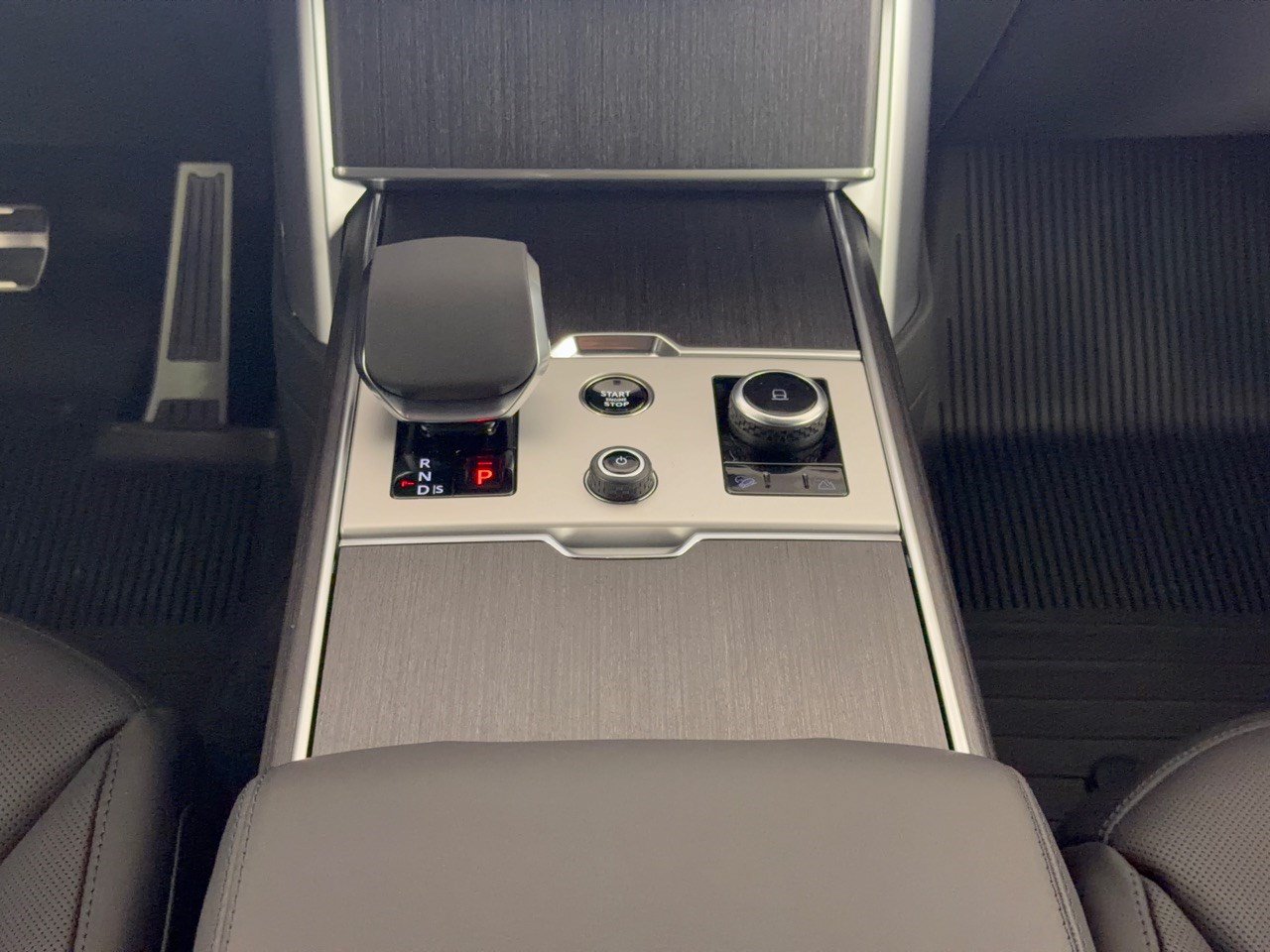 New 2027 Land Rover Range Rover SE AWD/4WD image 21