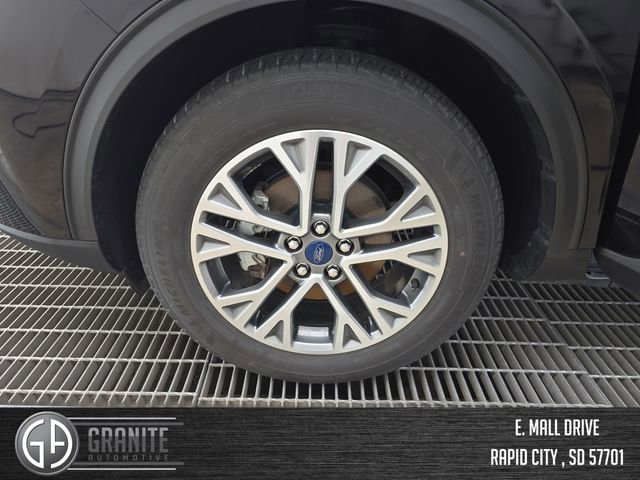 Used 2022 Ford Escape SEL w/ Equipment Group 302A image 27