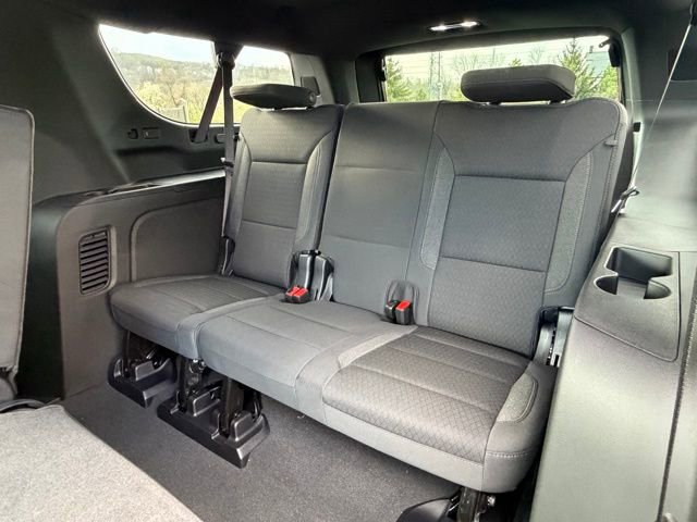 New 2026 Chevrolet Suburban LS w/ Max Trailering Package AWD/4WD image 36