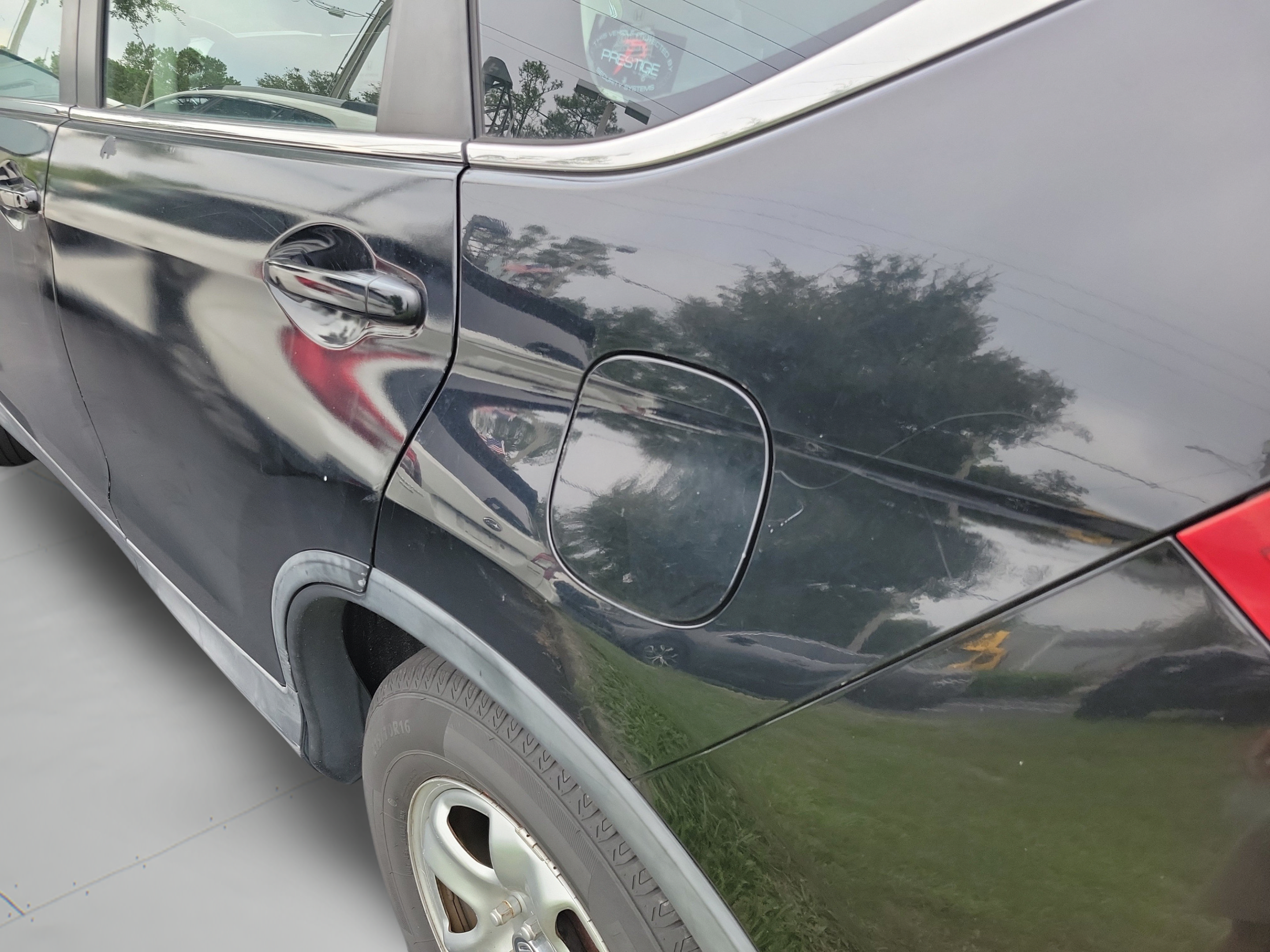 Used 2014 Honda CR-V LX image 25