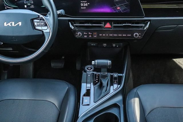 Certified 2025 Kia Niro EX FWD image 14