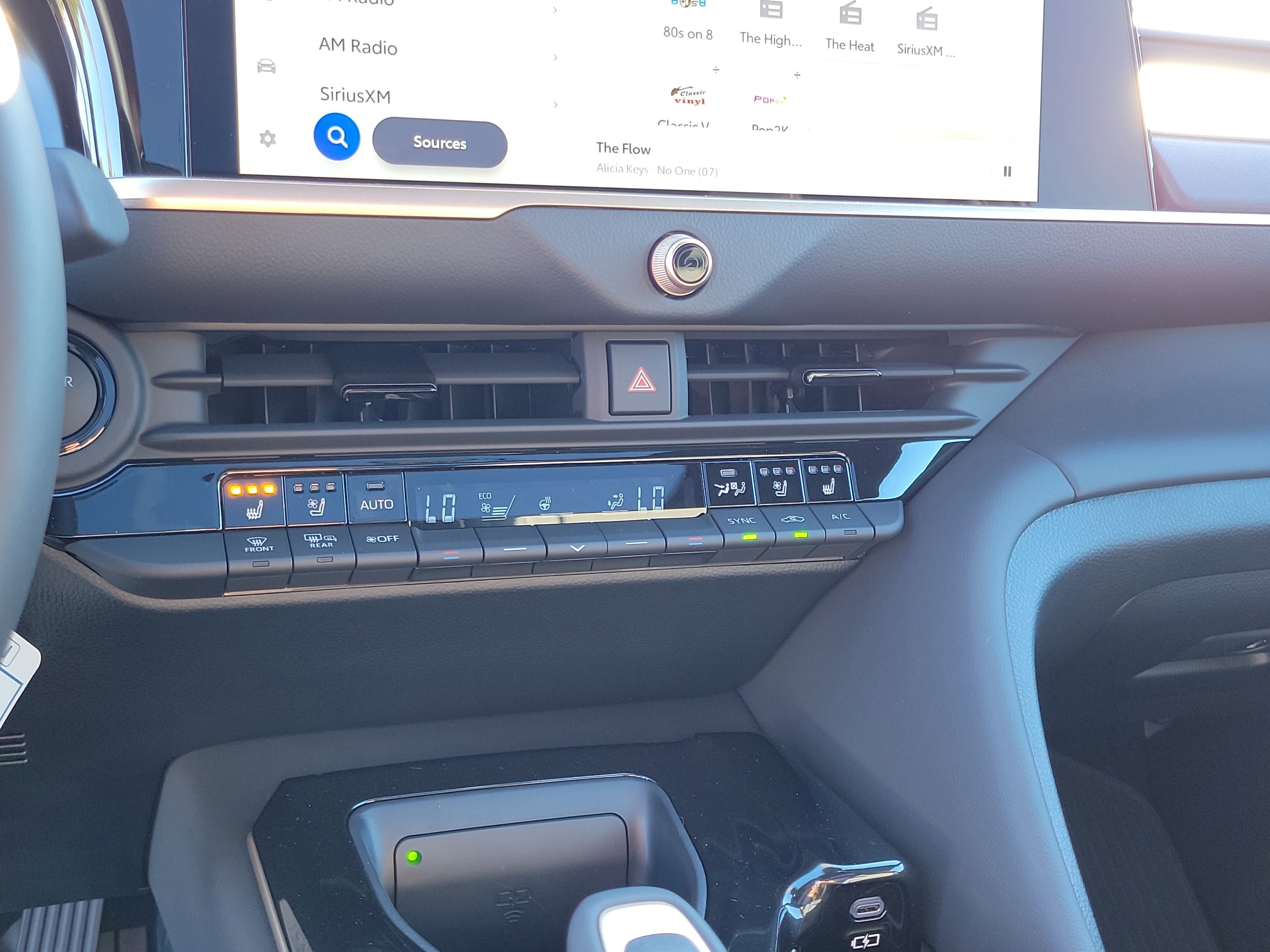 New 2025 Toyota Crown Signia w/ Advanced Technology Package image 27