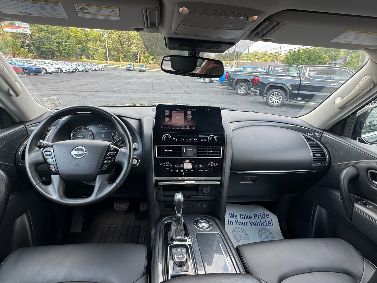 Used 2023 Nissan Armada SV image 18