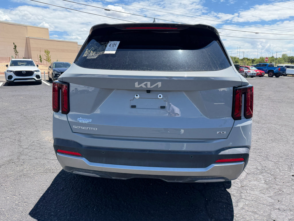 Used 2025 Kia Sorento S AWD/4WD image 3
