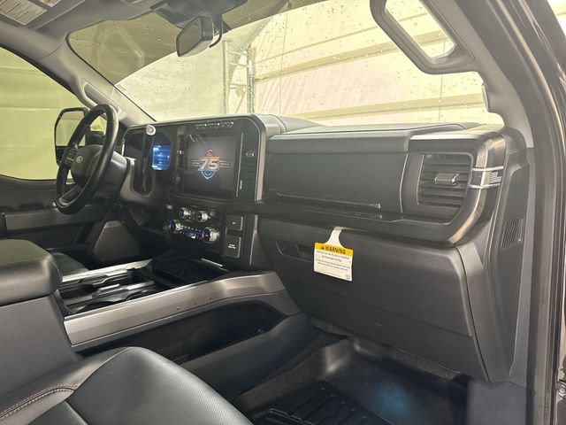Used 2023 Ford F250 Lariat w/ Lariat Ultimate Package AWD/4WD image 29
