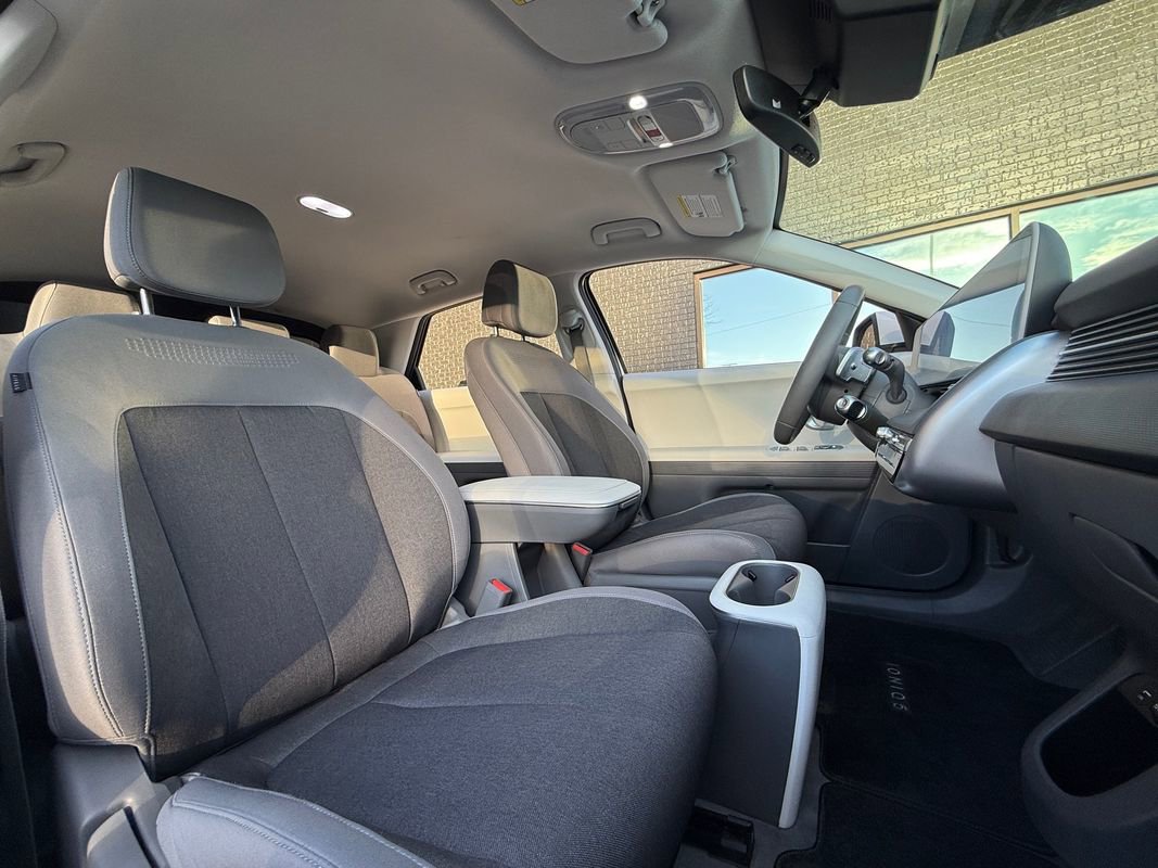 Used 2024 Hyundai Ioniq 5 SEL AWD/4WD image 5