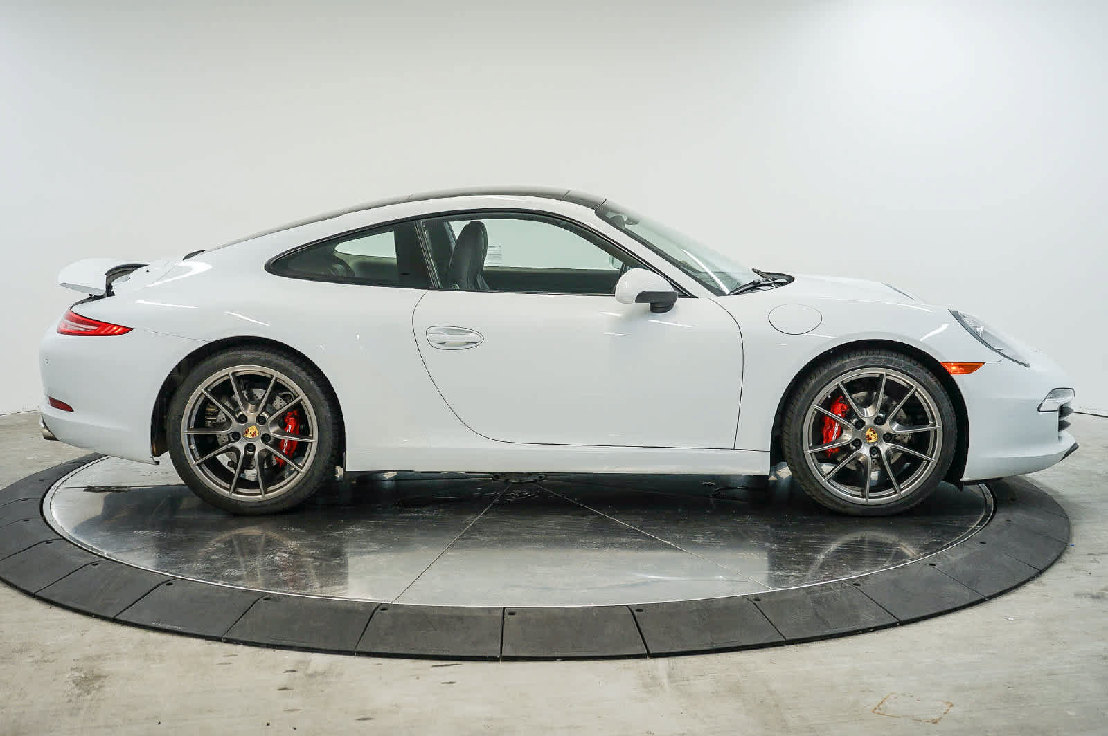 Certified 2016 Porsche 911 Carrera RWD image 8