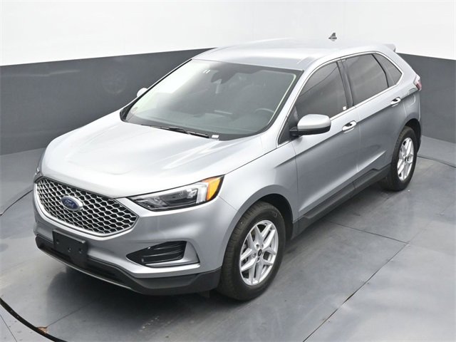 Used 2024 Ford Edge SEL image 45