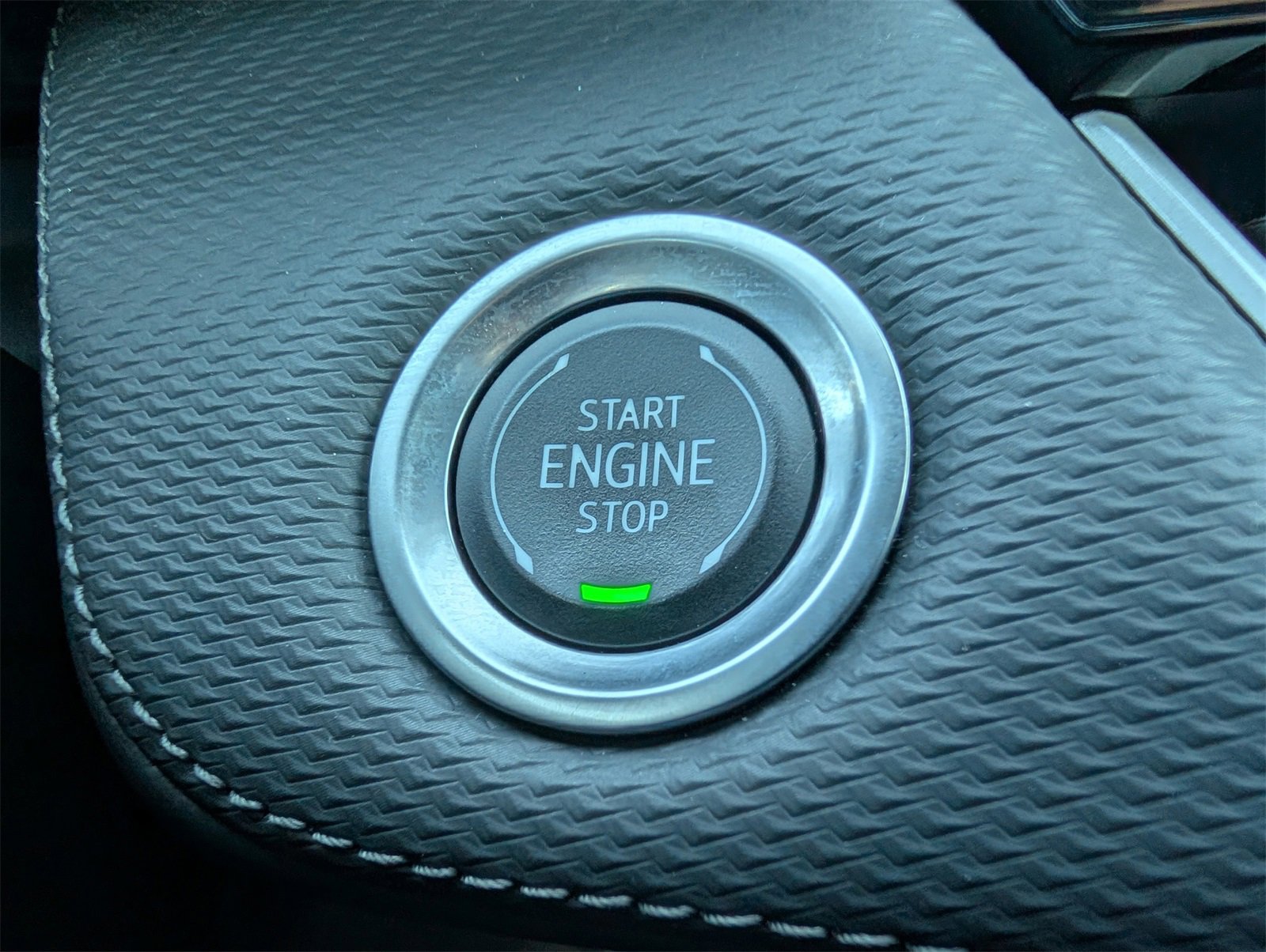 Used 2025 Chevrolet Equinox LT w/ Convenience Package II image 29