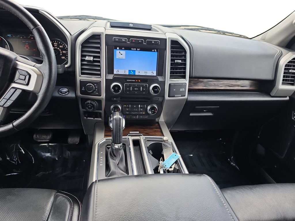 Used 2018 Ford F150 Lariat w/ Equipment Group 502A Luxury AWD/4WD image 14