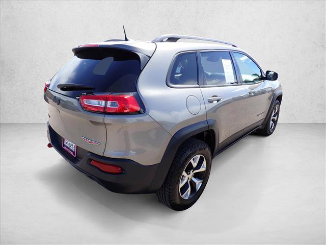 Used 2016 Jeep Cherokee Trailhawk w/ Comfort/Convenience Group AWD/4WD image 4