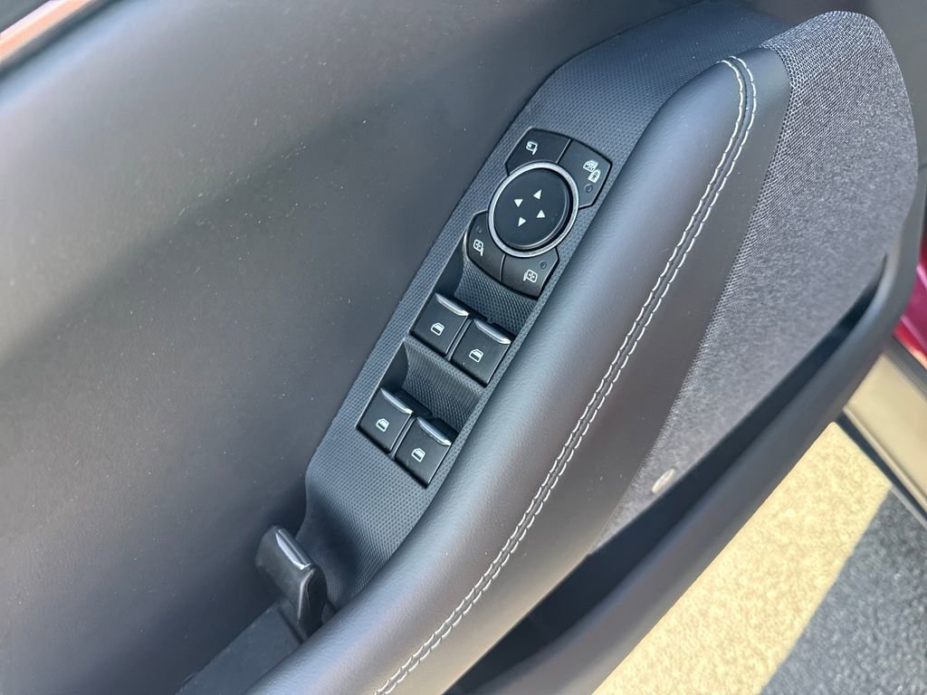 Used 2025 Ford Mustang Mach-E Premium AWD/4WD image 27