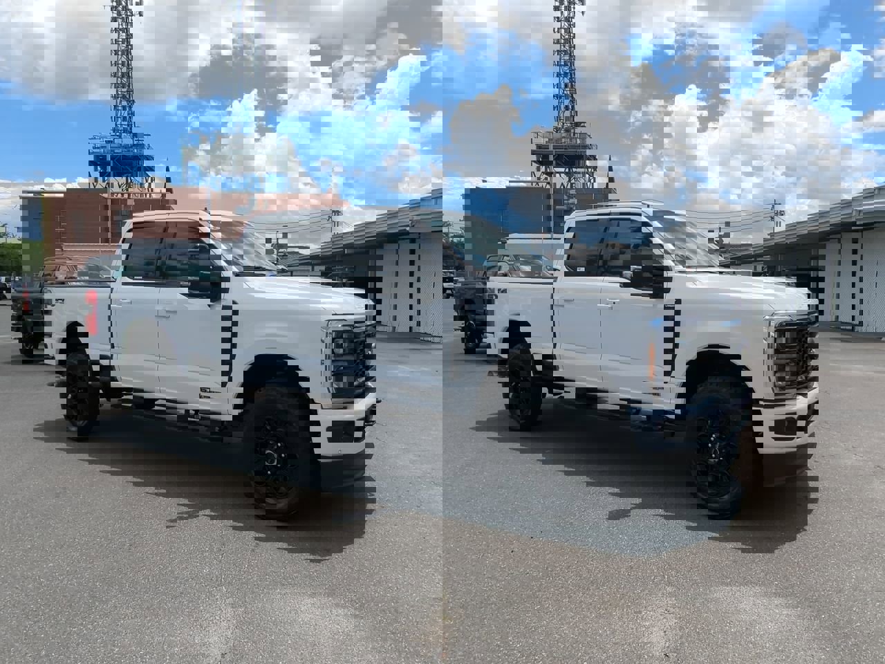 New 2025 Ford F350 Lariat w/ Lariat Ultimate Package image 2