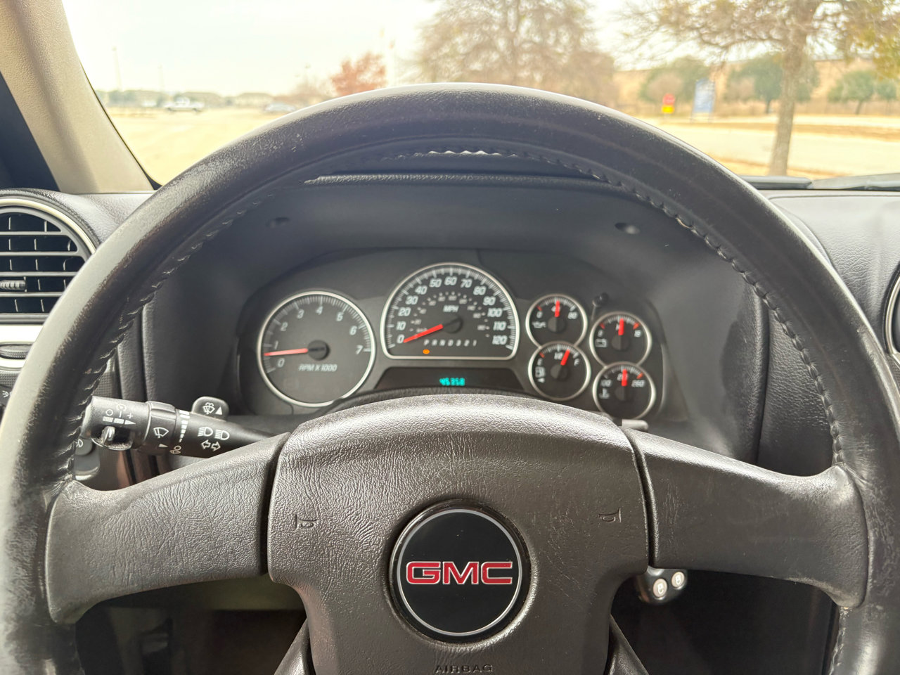 Used 2007 GMC Envoy SLE image 46