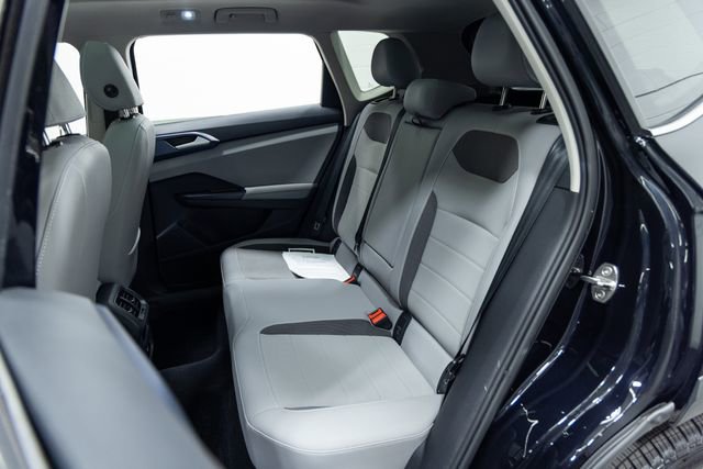 Used 2024 Volkswagen Taos SE image 24