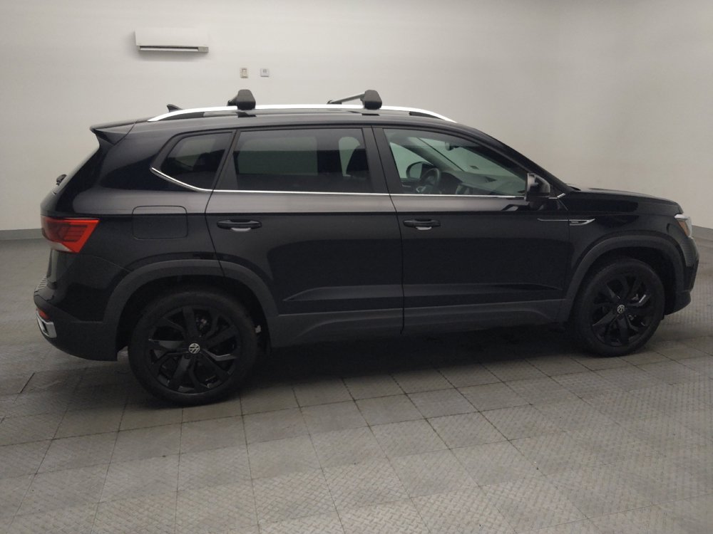 Used 2022 Volkswagen Taos SE FWD image 10