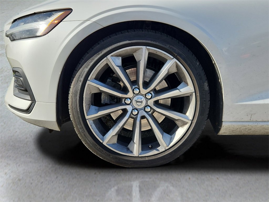 Used 2020 Volvo S60 T5 Momentum image 10