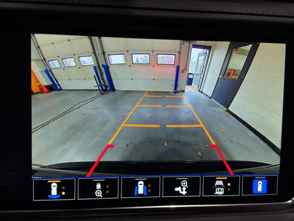 Used 2022 GMC Yukon XL Denali w/ Max Trailering Package image 31