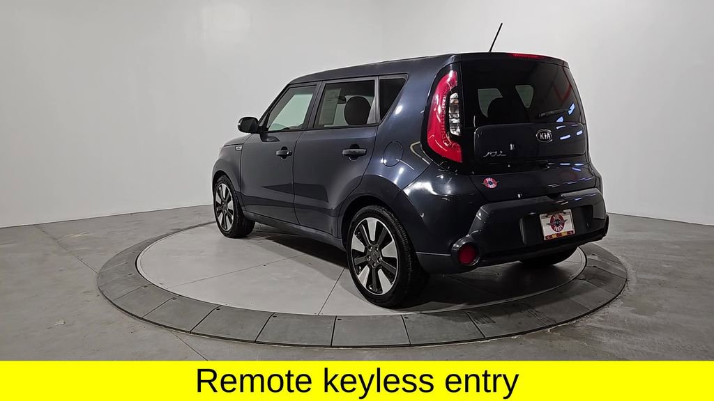 Used 2015 Kia Soul ! image 3