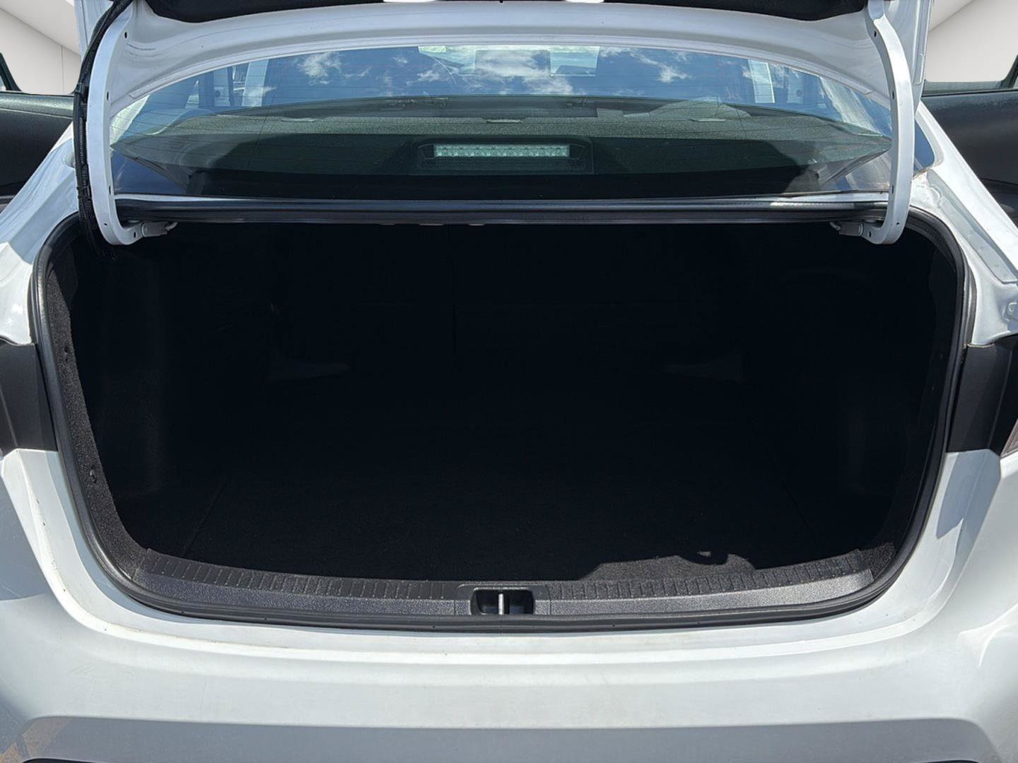 Used 2024 Toyota Corolla LE FWD image 16