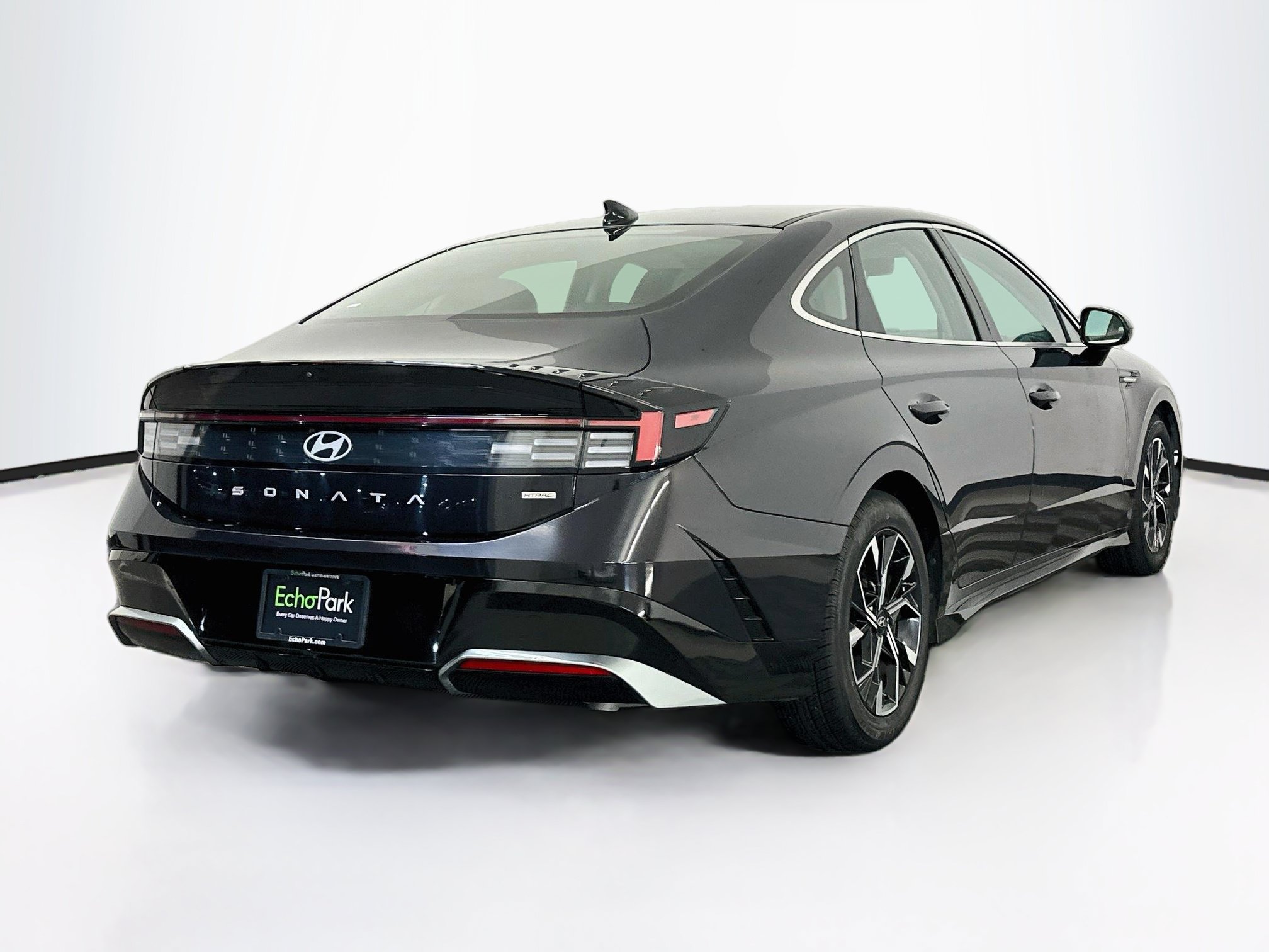 Used 2025 Hyundai Sonata SEL AWD/4WD image 9