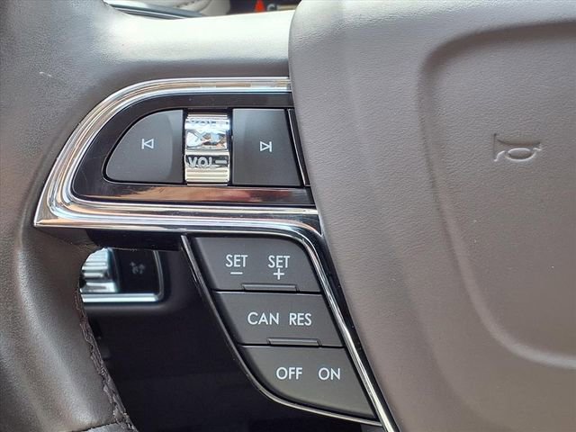 Certified 2023 Lincoln Nautilus Reserve w/ Luxury Package image 14