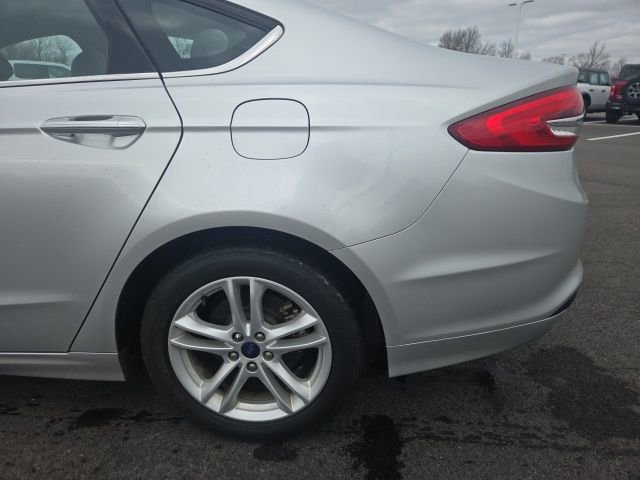 Used 2018 Ford Fusion S image 13
