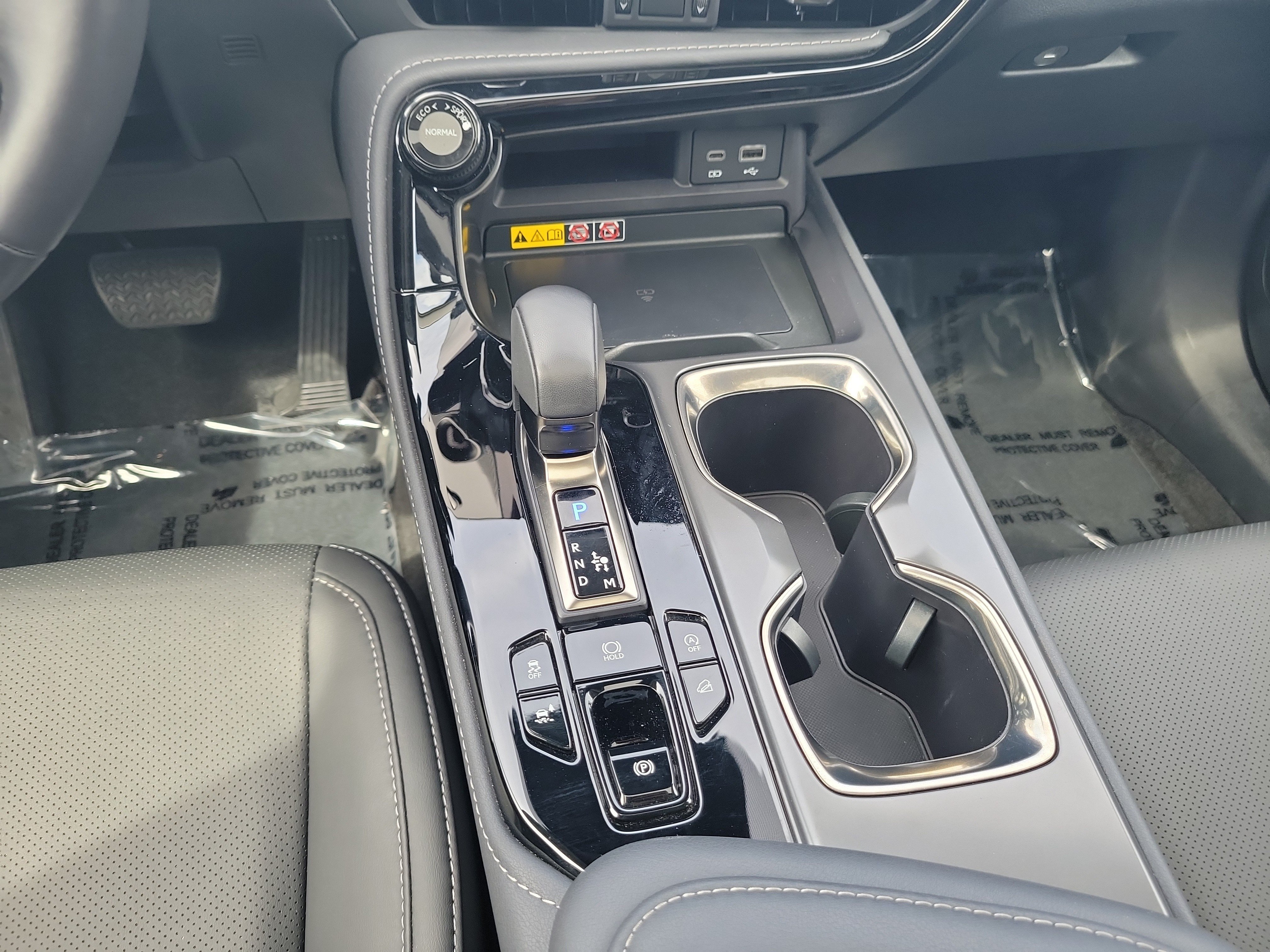Certified 2025 Lexus NX 350 AWD w/ Premium Package image 18