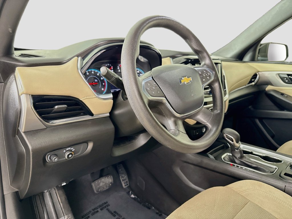 Used 2022 Chevrolet Traverse LS w/ LPO, Cargo Package FWD image 11
