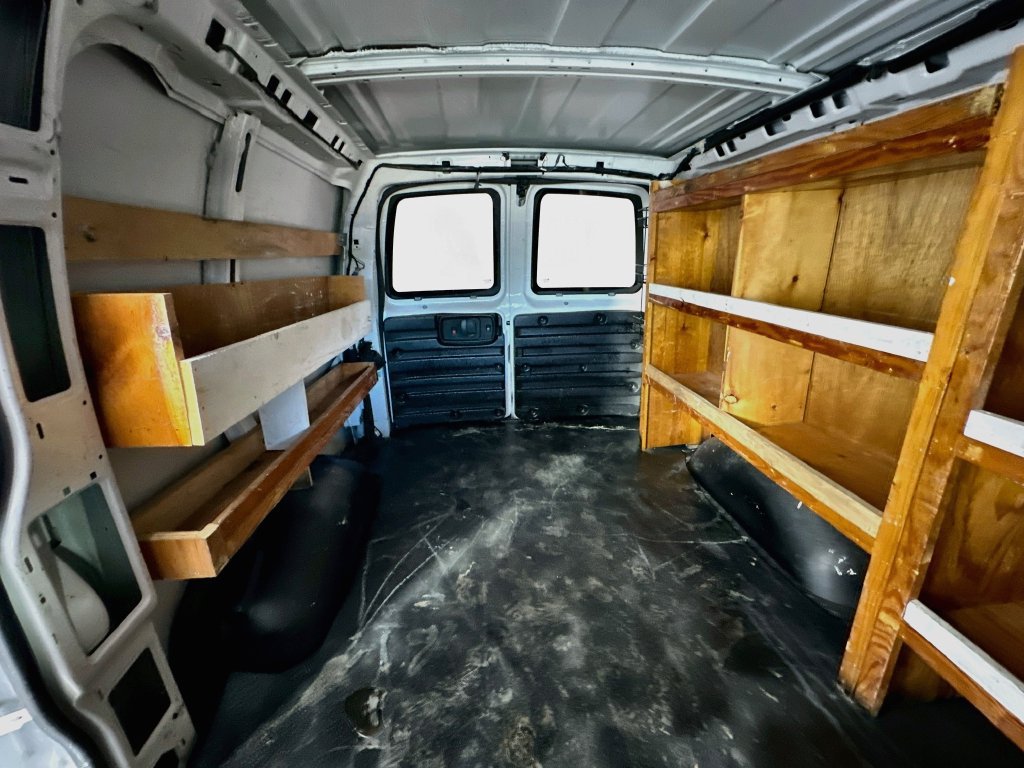 Used 2022 Chevrolet Express 2500 w/ Driver Convenience Package RWD image 34