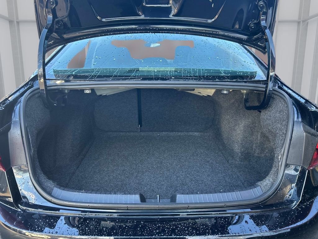 Used 2024 Volkswagen Jetta SE image 13