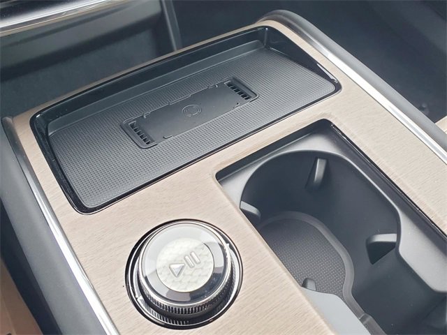 New 2025 Volvo EX90 Plus w/ Protection Package Premier image 22