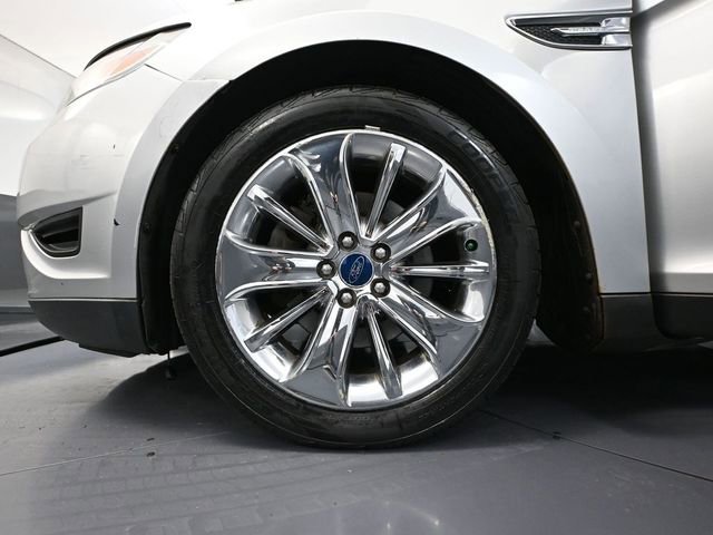 Used 2010 Ford Taurus Limited image 15