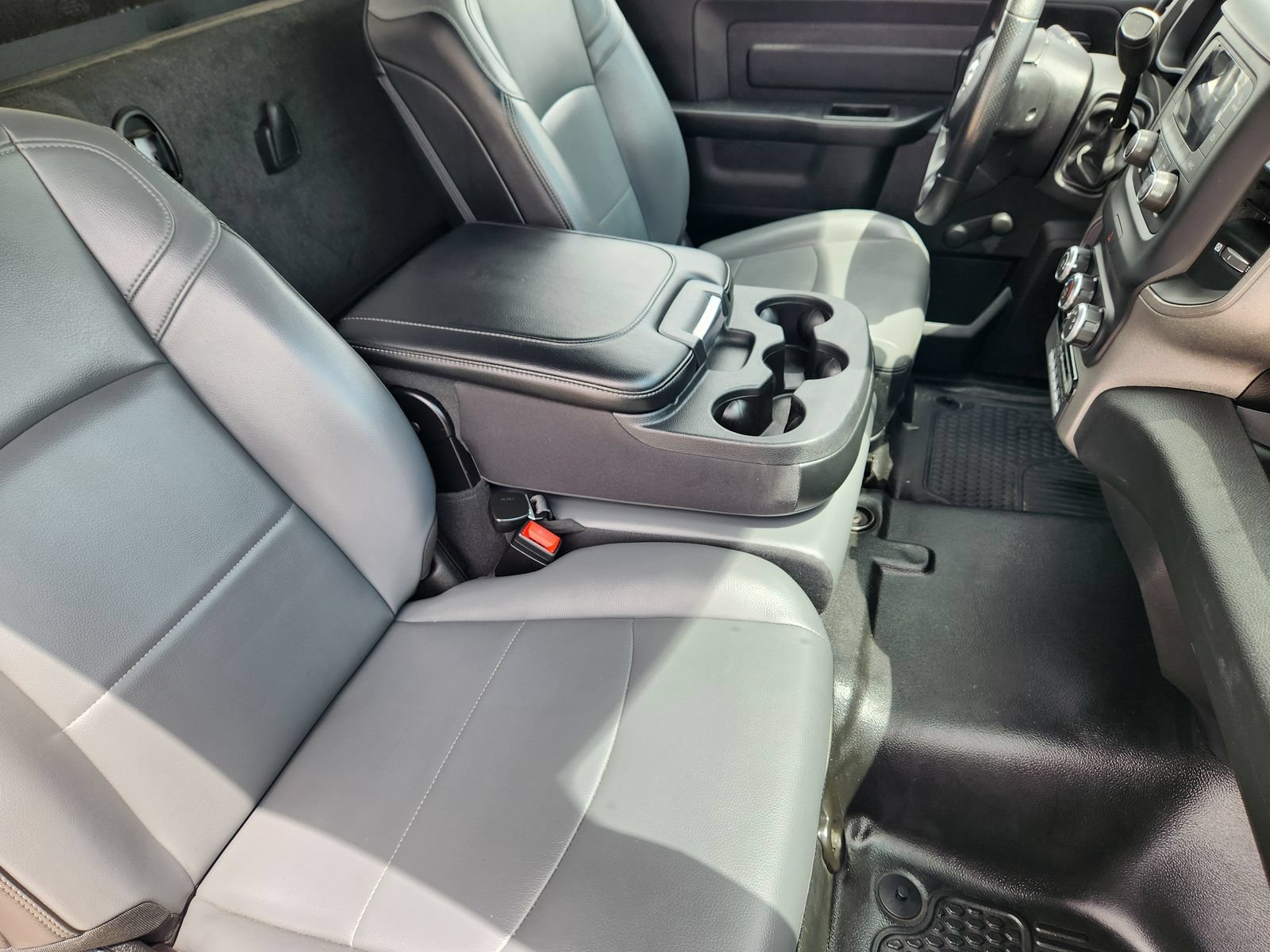 Used 2021 RAM 4500 Tradesman RWD image 16