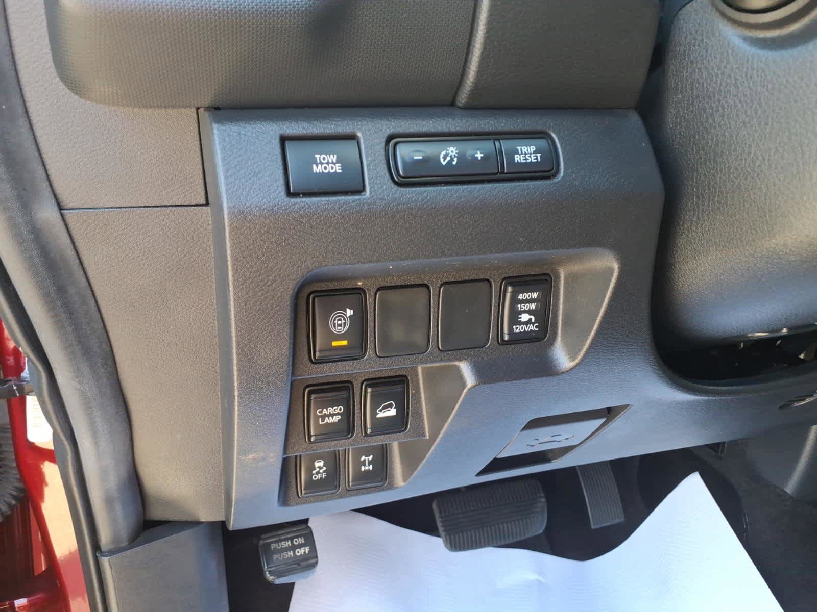 Used 2022 Nissan Frontier PRO-4X w/ Pro-4X Premium Package AWD/4WD image 16